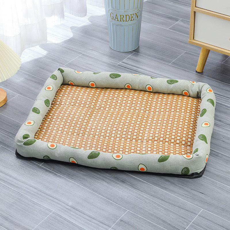Pet mat with rattan material