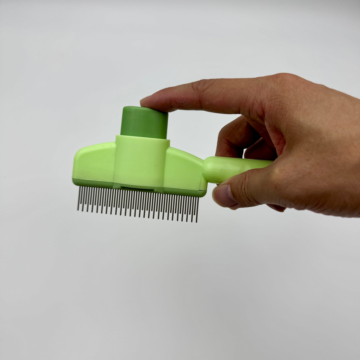 Cat Brush with Release Button, Built-in Stainless Steel